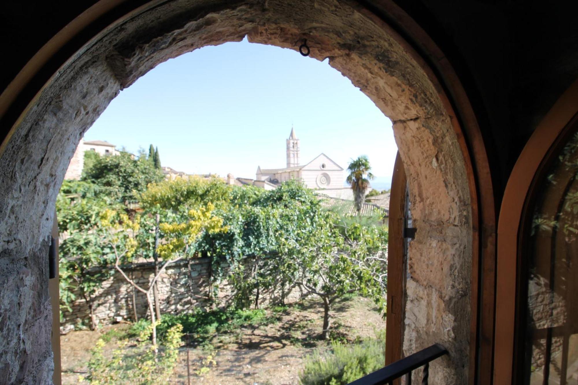Nonna Flo Apartment Assisi Luaran gambar